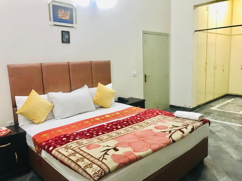 Hotel Rose Inn Lahore Exterior photo